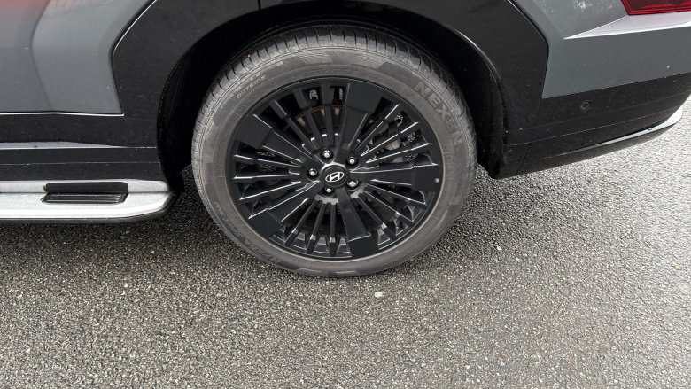 Hyundai SANTA FE 1.6 TGDi Plug-in Hybrid Calligraphy 5dr 4WD Auto Estate